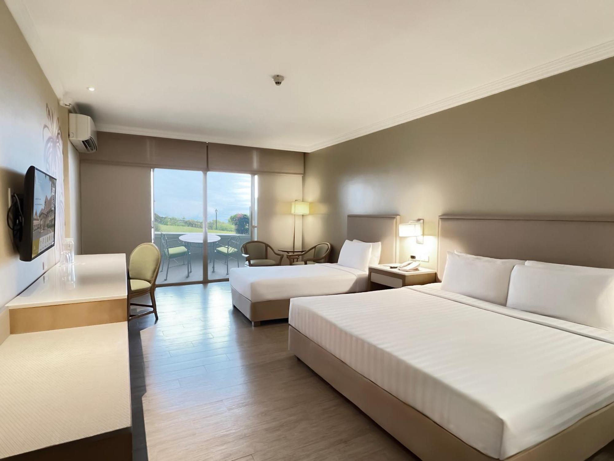 Taal Vista Hotel Tagaytay City Екстериор снимка Deluxe Room