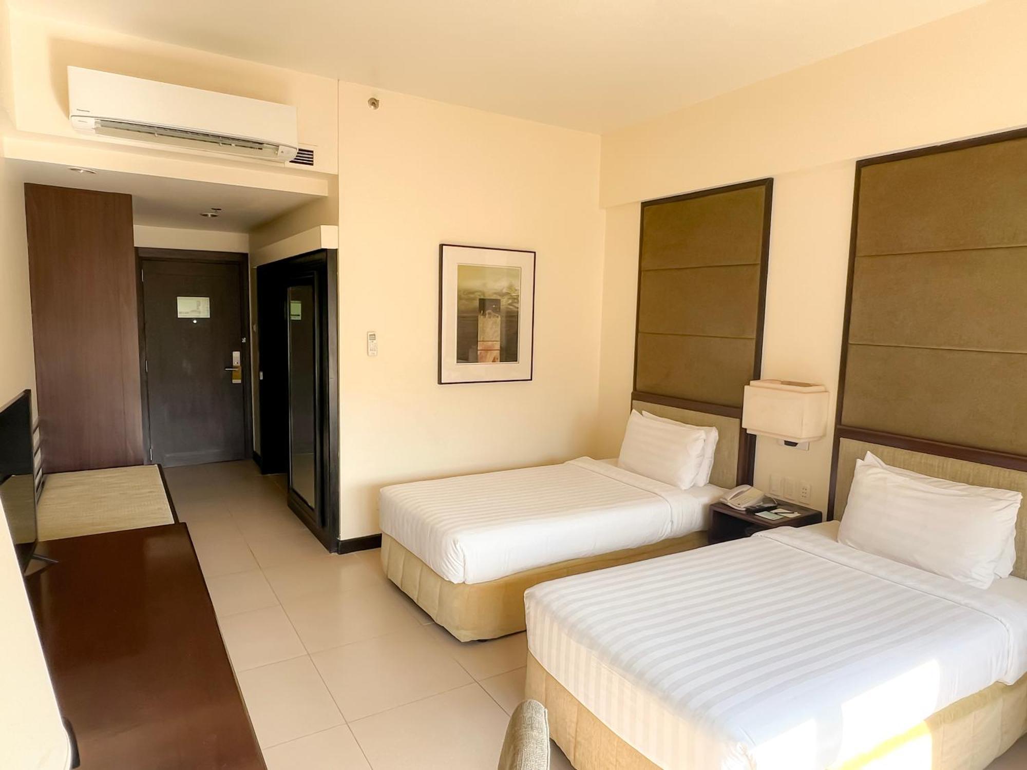 Taal Vista Hotel Tagaytay City Екстериор снимка Deluxe Room