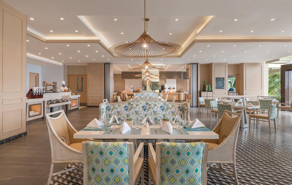 Taal Vista Hotel Tagaytay City Екстериор снимка The Beach Club
