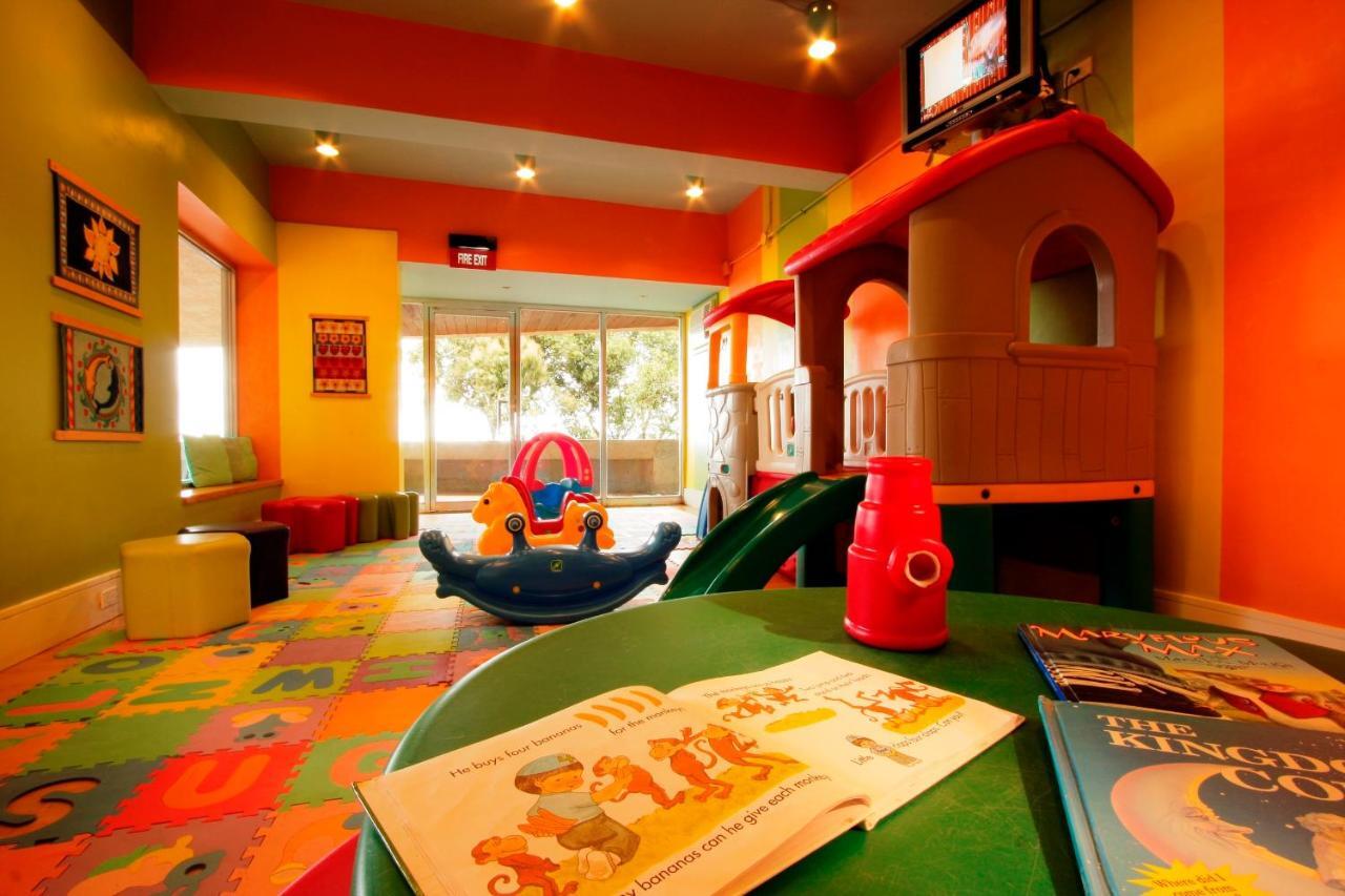 Taal Vista Hotel Tagaytay City Екстериор снимка A children's area at a hotel